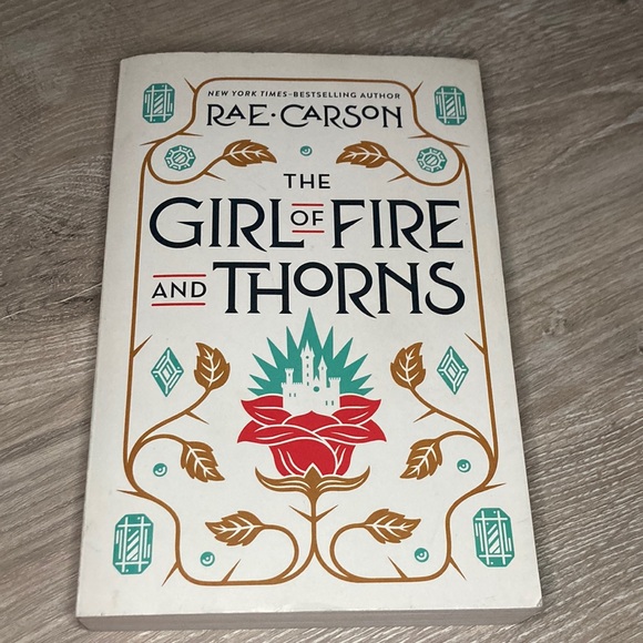 The Girl of Fire and Thorns Book by Rae Carson paperback - Picture 1 of 6
